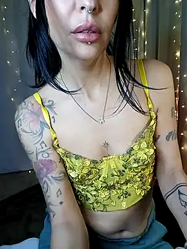 Snapshot of Masha_Real_84 chatting on October 2025 08:31:02 PM Masha Real 84 online show from October 2025 08:31:02 PM