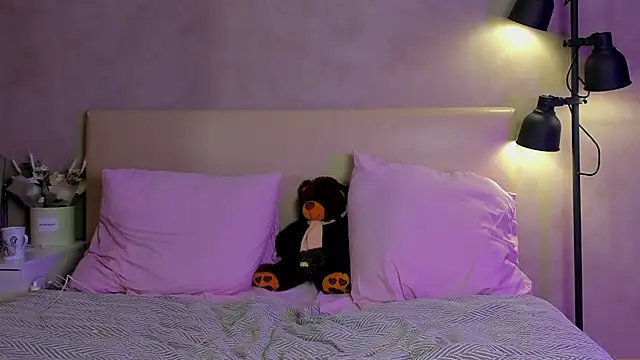 Snapshot of _ice_ba_by chatting on October 2025 07:30:02 PM ice ba by online show from October 2025 07:30:02 PM