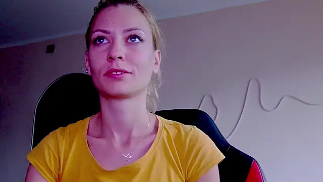 karo123421 online show from October 2025 06:13:02 AM