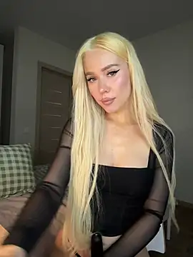 xDinnax online show from December 2024 07:11:02 PM