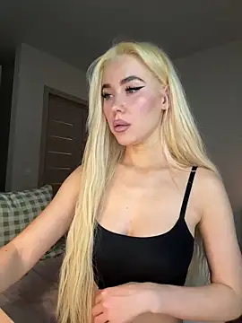 xDinnax online show from December 2024 02:48:02 PM