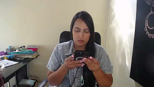 kendall 52 online show from September 2025 02:44:01 PM