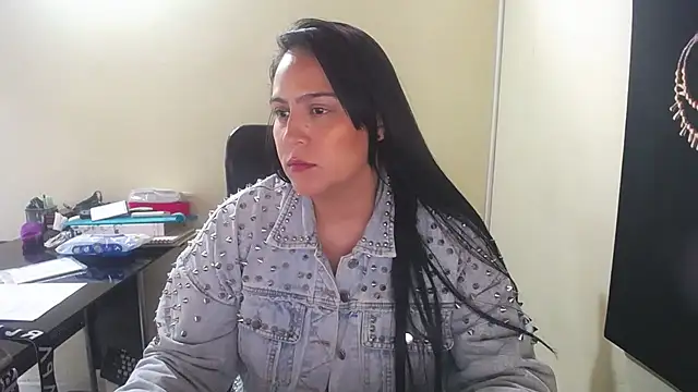 kendall 52 online show from October 2025 02:15:01 PM