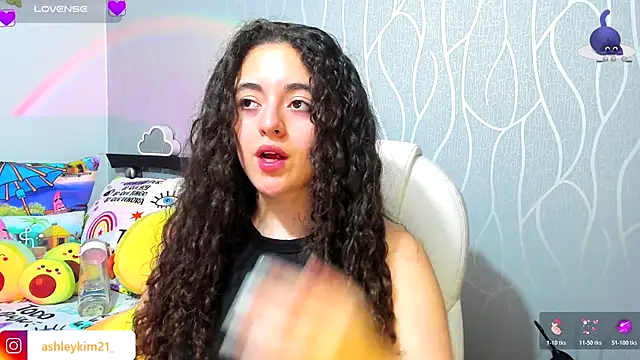 Snapshot of AshleyKim_ chatting on November 2025 11:03:01 PM AshleyKim online show from November 2025 11:03:01 PM