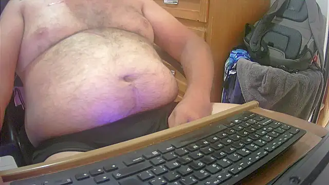 Snapshot of pmartemo chatting on October 2025 08:18:01 PM pmartemo online show from October 2025 08:18:01 PM