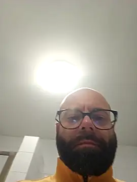 Snapshot of Dolceporco19 chatting on October 2025 04:26:01 PM Dolceporco19 online show from October 2025 04:26:01 PM