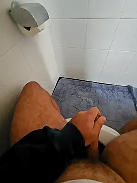 Snapshot of Dolceporco19 chatting on October 2025 08:47:02 AM Dolceporco19 online show from October 2025 08:47:02 AM