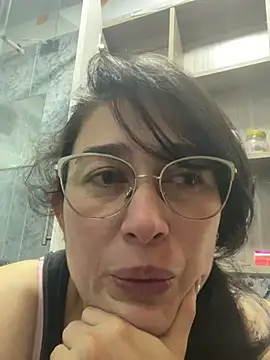 Snapshot of andreaisis2 chatting on February 2025 10:47:02 PM andreaisis2 online show from February 2025 10:47:02 PM