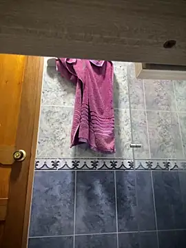 Snapshot of andreaisis2 chatting on October 2025 09:11:01 PM andreaisis2 online show from October 2025 09:11:01 PM