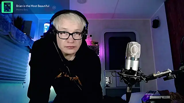 Snapshot of Snarfle82 chatting on February 2025 11:55:02 AM Snarfle82 online show from February 2025 11:55:02 AM