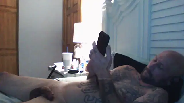 Snapshot of J-Dubb chatting on November 2025 05:35:01 AM J-Dubb online show from November 2025 05:35:01 AM