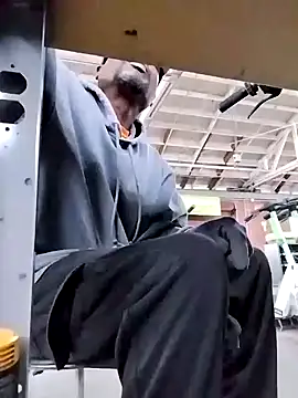 Snapshot of Daddy_hook chatting on December 2024 03:44:01 PM Daddy hook online show from December 2024 03:44:01 PM