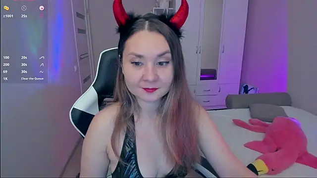 Devil Mixi online show from October 2025 01:56:02 PM