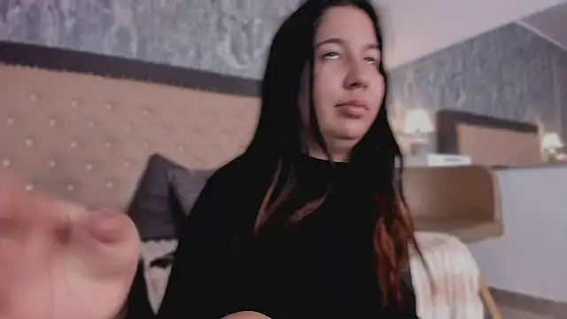 Snapshot of Lia_sarahi chatting on November 2025 12:03:01 PM Lia sarahi online show from November 2025 12:03:01 PM