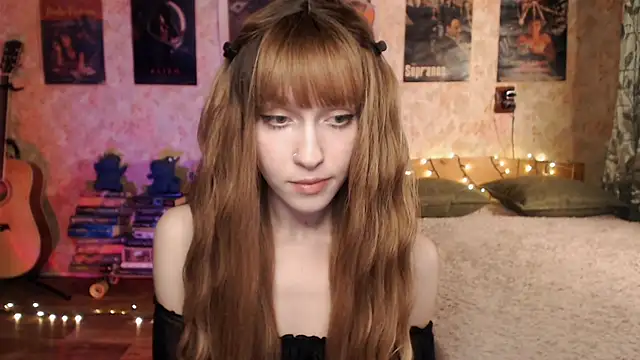 Snapshot of Friendly_Ellie chatting on December 2024 01:12:02 PM Friendly Ellie online show from December 2024 01:12:02 PM