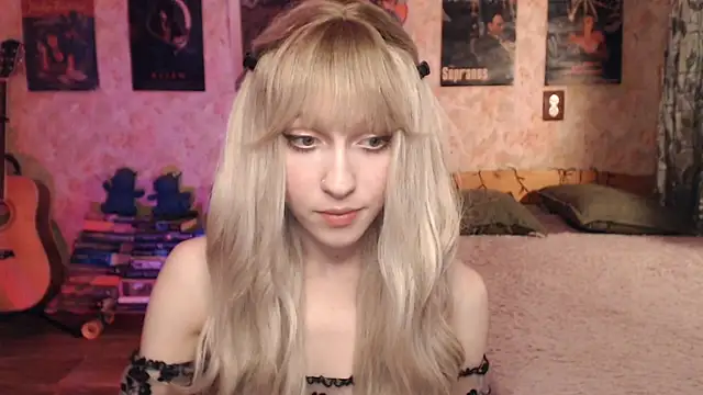 Snapshot of Friendly_Ellie chatting on February 2025 12:11:02 PM Friendly Ellie online show from February 2025 12:11:02 PM