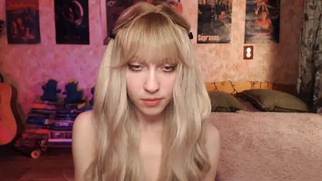Snapshot of Friendly_Ellie chatting on February 2025 12:14:02 PM Friendly Ellie online show from February 2025 12:14:02 PM