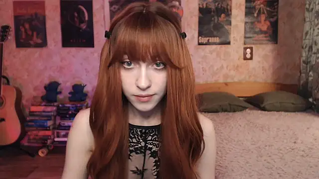 Snapshot of Friendly_Ellie chatting on September 2025 11:17:01 PM Friendly Ellie online show from September 2025 11:17:01 PM