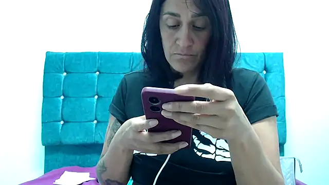 Snapshot of valentinaricothx chatting on November 2025 02:18:01 PM valentinaricothx online show from November 2025 02:18:01 PM