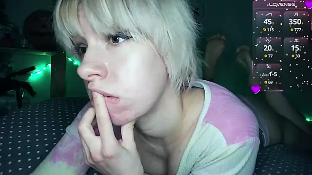 cruellagoth666 online show from December 2024 05:44:01 PM