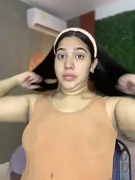 Amandanauty online show from January 2025 08:51:01 PM