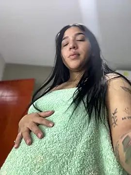 Amandanauty online show from January 2025 04:09:01 PM