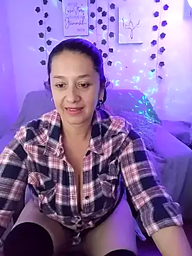 camilalatti online show from February 2025 11:41:01 PM