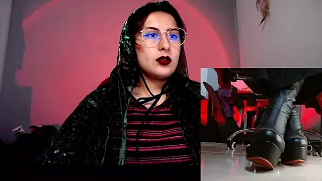 Snapshot of Scarlett_Sen chatting on October 2025 02:52:01 PM Scarlett Sen online show from October 2025 02:52:01 PM