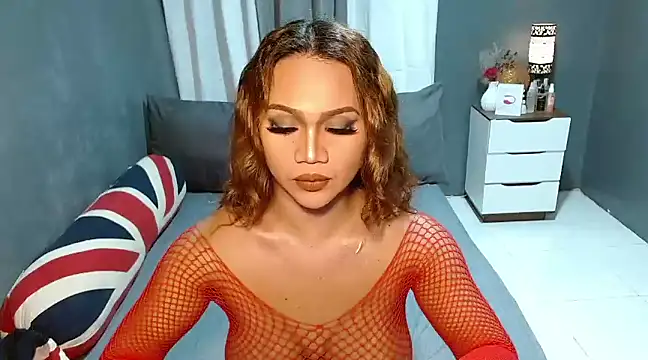 Snapshot of QueenVersa chatting on March 2025 02:07:02 AM QueenVersa online show from March 2025 02:07:02 AM