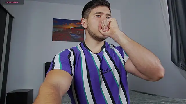 Snapshot of Arilas_ chatting on November 2025 07:29:02 AM Arilas online show from November 2025 07:29:02 AM