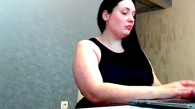 Snapshot of WorshipLilit chatting on February 2025 07:05:01 PM WorshipLilit online show from February 2025 07:05:01 PM
