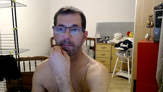 Snapshot of steph19x5 chatting on December 2024 05:50:01 PM steph19x5 online show from December 2024 05:50:01 PM