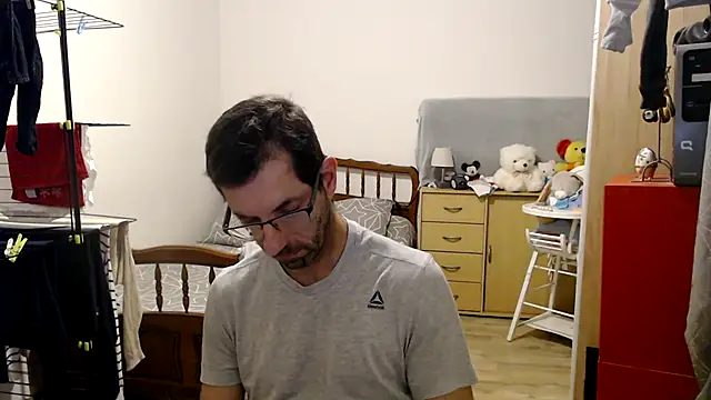 Snapshot of steph19x5 chatting on December 2024 05:33:01 PM steph19x5 online show from December 2024 05:33:01 PM