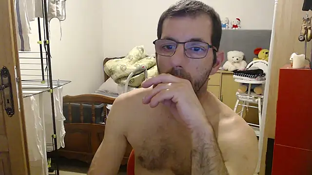 Snapshot of steph19x5 chatting on February 2025 04:31:01 PM steph19x5 online show from February 2025 04:31:01 PM