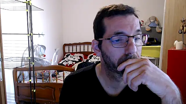 Snapshot of steph19x5 chatting on February 2025 08:43:02 AM steph19x5 online show from February 2025 08:43:02 AM