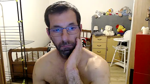 Snapshot of steph19x5 chatting on March 2025 06:20:02 PM steph19x5 online show from March 2025 06:20:02 PM