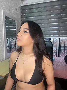 Little Amber6 online show from December 2024 09:20:02 PM