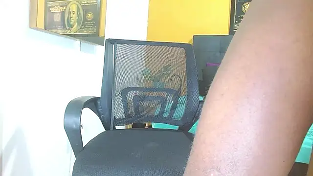 Snapshot of bigdanny_5 chatting on March 2025 12:57:02 PM bigdanny 5 online show from March 2025 12:57:02 PM