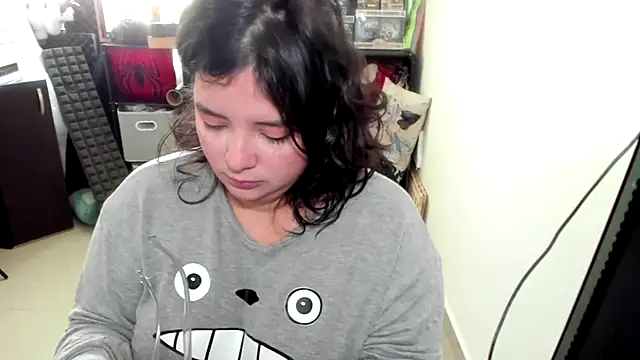 aika-dreams online show from October 2025 12:50:02 PM