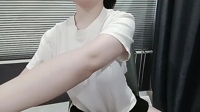 Snapshot of pelue chatting on October 2025 01:28:01 AM pelue online show from October 2025 01:28:01 AM