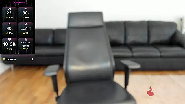 Snapshot of HornyNalia chatting on October 2025 09:43:02 AM HornyNalia online show from October 2025 09:43:02 AM