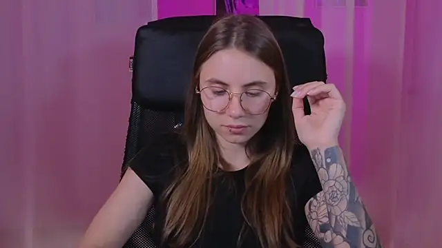  AnnaStark  online show from February 2025 11:32:02 PM