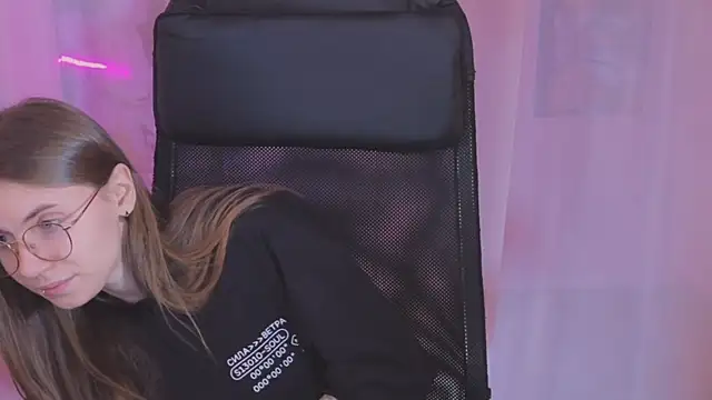  AnnaStark  online show from March 2025 08:25:01 PM