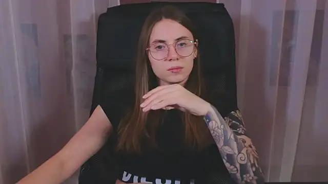  AnnaStark  online show from March 2025 08:38:02 PM