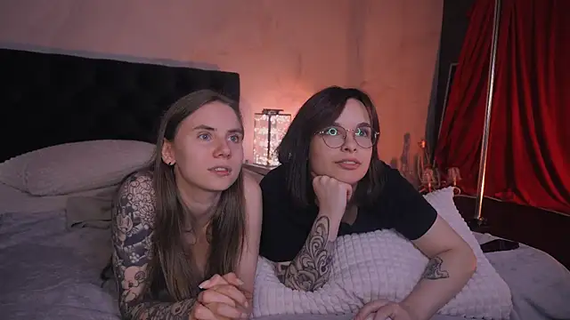 Snapshot of _AnnaStark_ chatting on September 2025 11:59:01 PM AnnaStark online show from September 2025 11:59:01 PM