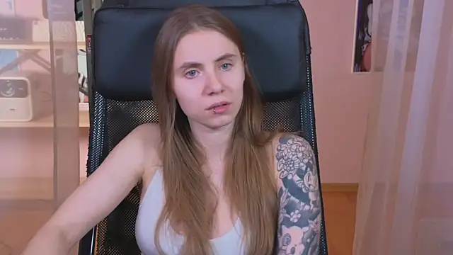 Snapshot of _AnnaStark_ chatting on September 2025 07:41:01 PM AnnaStark online show from September 2025 07:41:01 PM