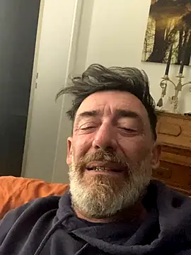 Snapshot of maxximere chatting on November 2025 11:57:02 PM maxximere online show from November 2025 11:57:02 PM