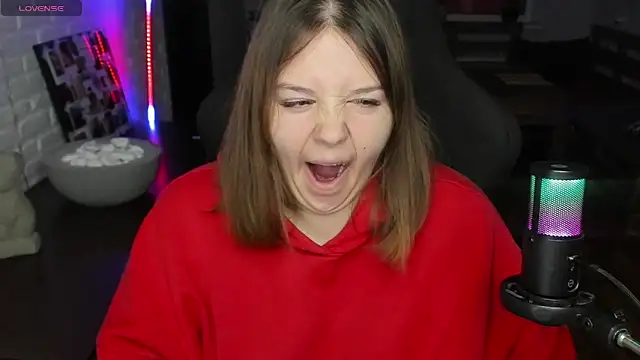 XNirvanaX online show from October 2025 04:10:02 AM