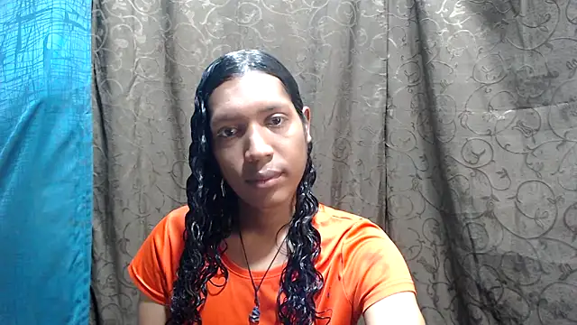 Snapshot of shairaStarr chatting on October 2025 01:39:02 PM shairaStarr online show from October 2025 01:39:02 PM