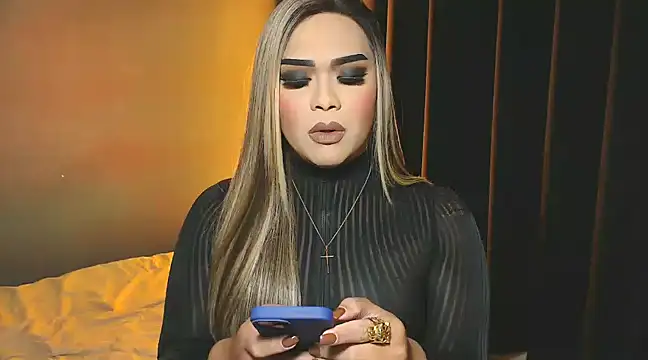 VictoriaEliz online show from December 2024 07:39:02 PM